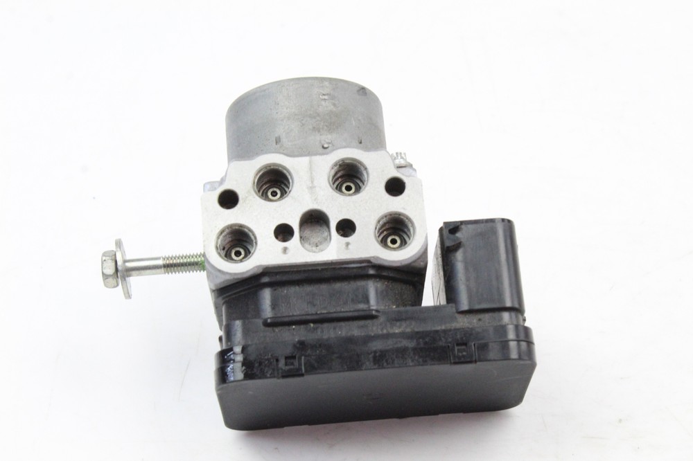 14-19 HONDA CBR1000RR OEM ABS PUMP UNIT MODULE E8
