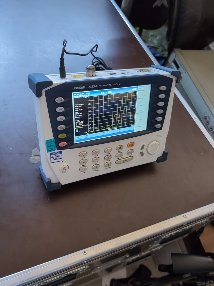 Protek A434 RF Master Cable Spectrum Analyzer With Case And Adapter
