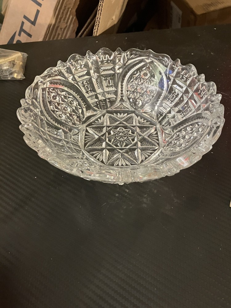 Clear Glass Dish 8 Point Bottom DWK132
