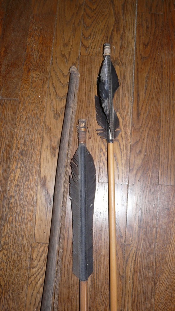 MATSES PERU AMAZON INDIAN BOW AND TWO ARROWS