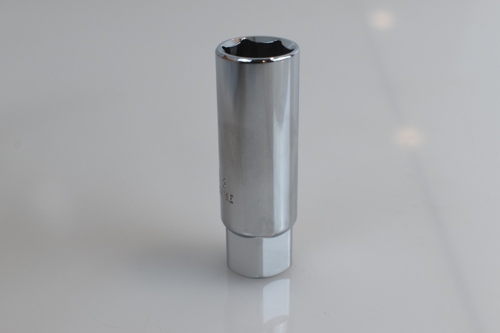 Matco Silver Eagle Tools B206PSE 5/8" SAE Spark Plug Socket 3/8" Drive 6 Point