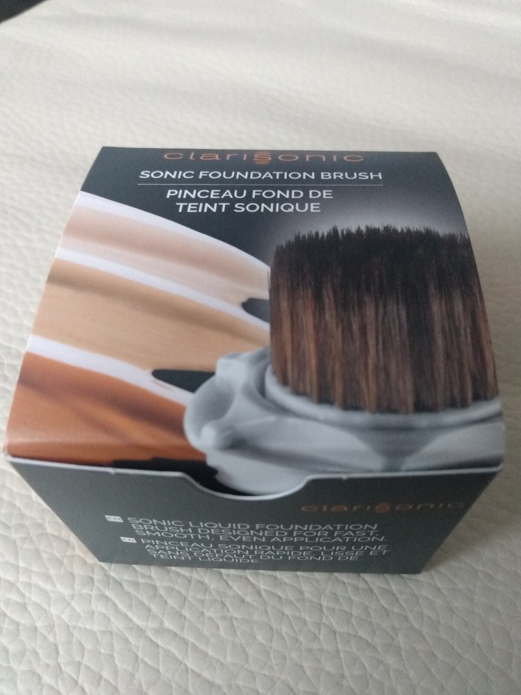 NEW AUTHENTIC Clarisonic Foundation Brush Compatible with All Clarisonic Devices