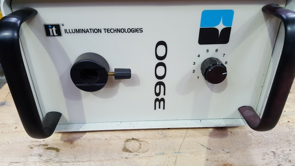 ILLUMINATION TECHNOLOGIES 3900 LIGHT SOURCE (BR6.2)