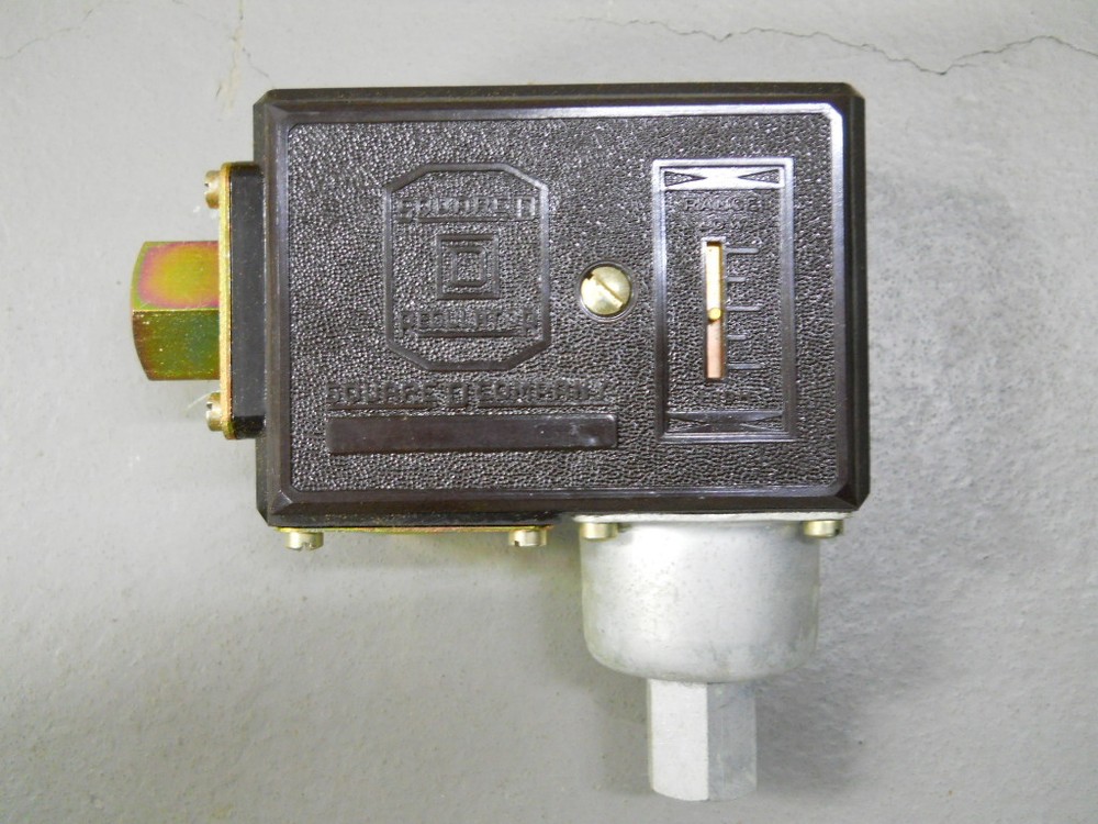 SQUARE D PRESSURE SWITCH  FLG-8