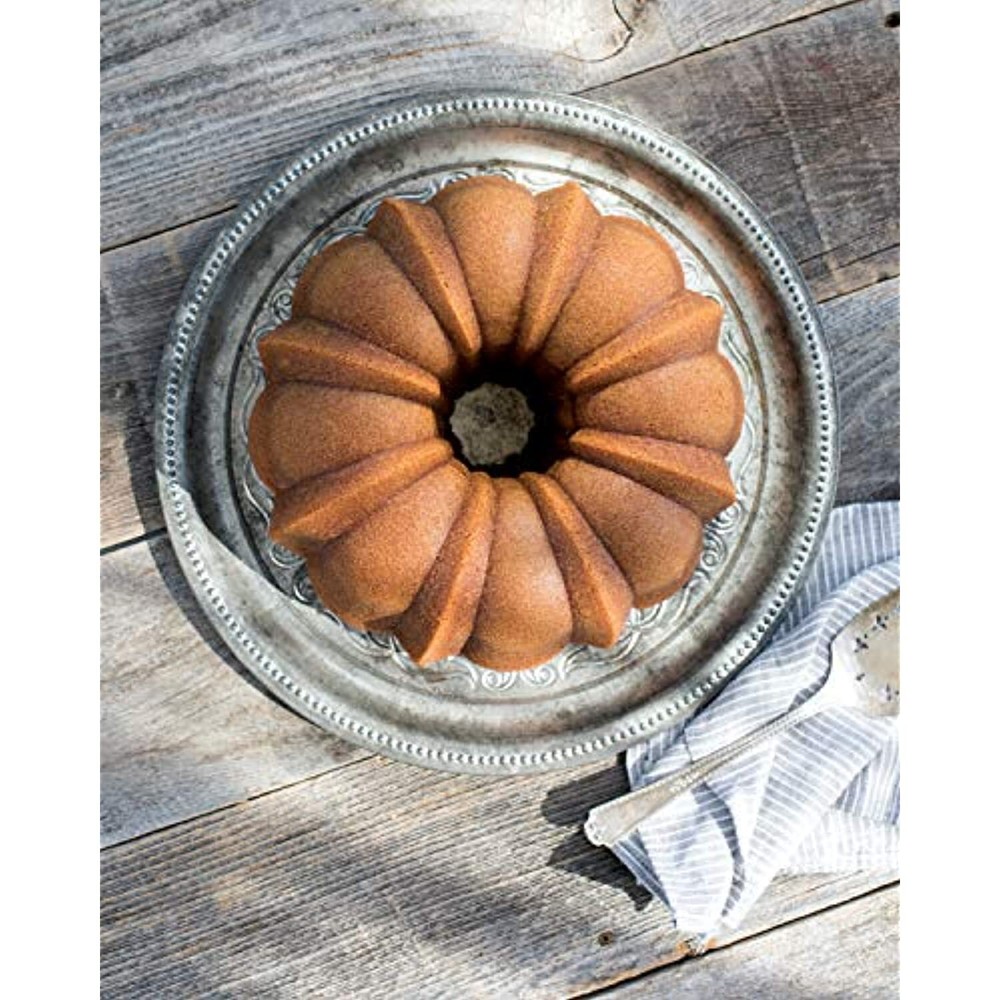 Nordic Ware Pro Cast Original Bundt Pan, 12 Cup, Grey