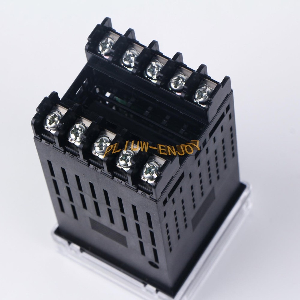 1PCS NEW OMRON temperature controller E5CSV-Q1T-500