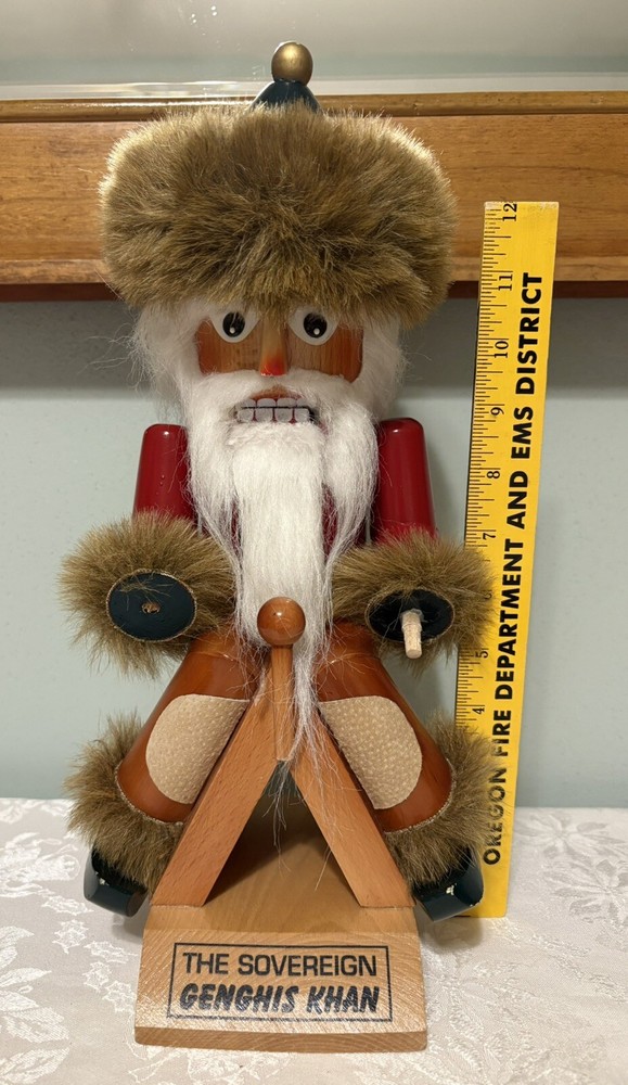 STEINBACH 14" Nutcracker The Sovereign GENGHIS KHAN. Missing Weapons. As Is.