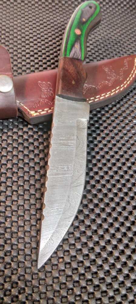 HAND MADE HUNTING KNIFE DAMASCUS