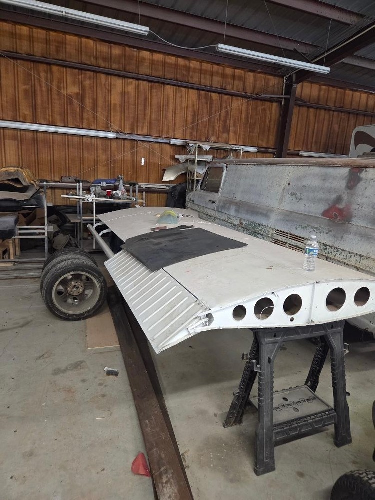 Piper Cherokee Airplane for Display Only