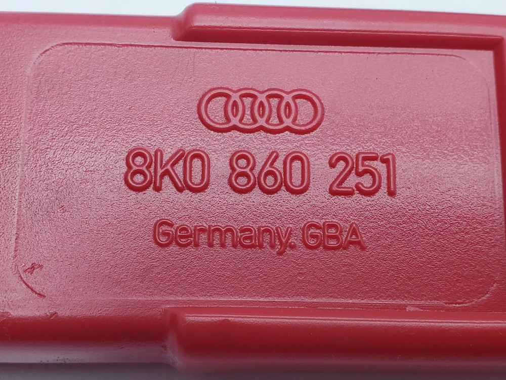 AUDI A4 B8.5 EMERGENCY WARNING TRIANGLE 2012 8K0860251