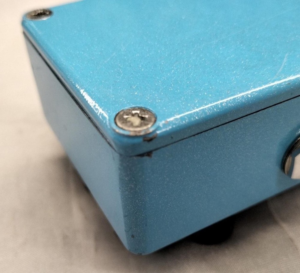 MXR Analog Chorus Guitar Effects Pedal Used