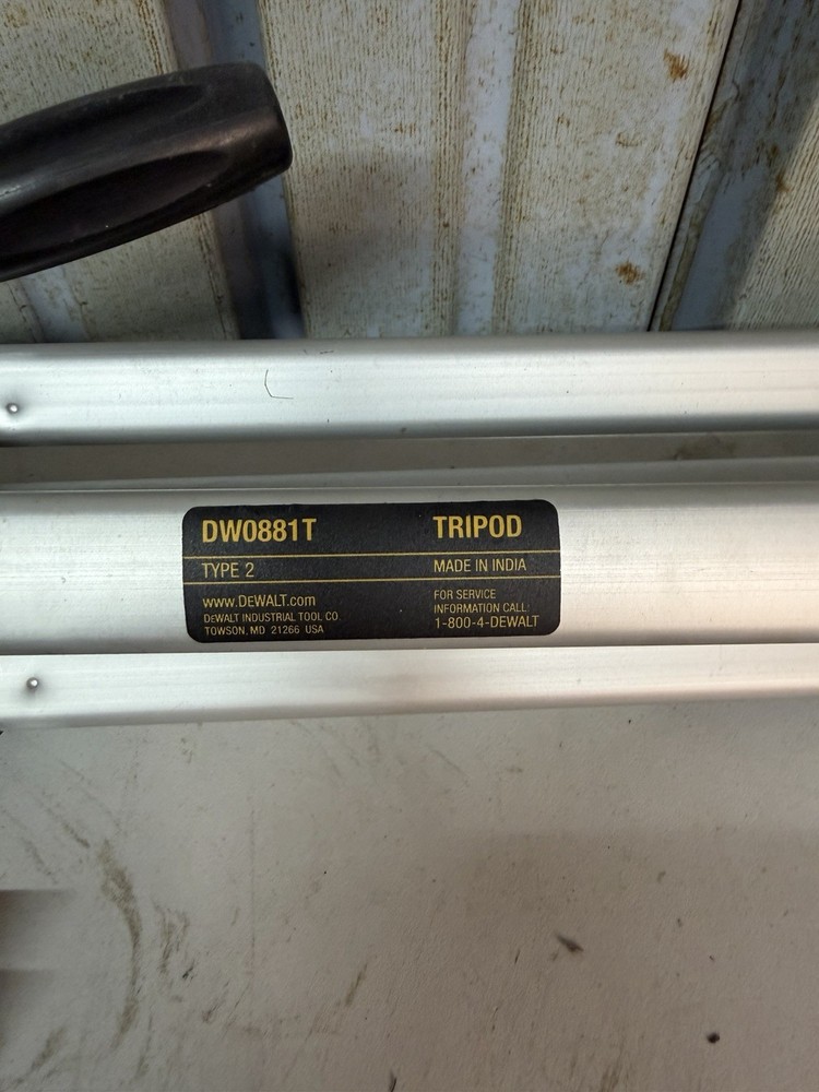 Dewalt Tripod DW0881T