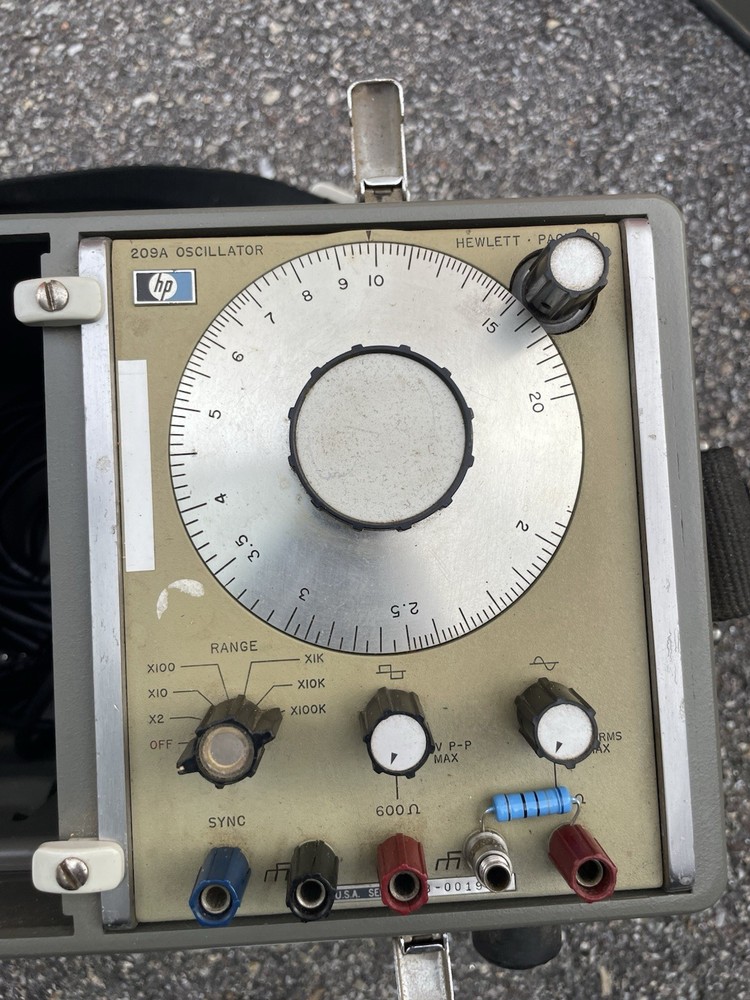 Vintage Hewlett Packard Voltmeter Tested
