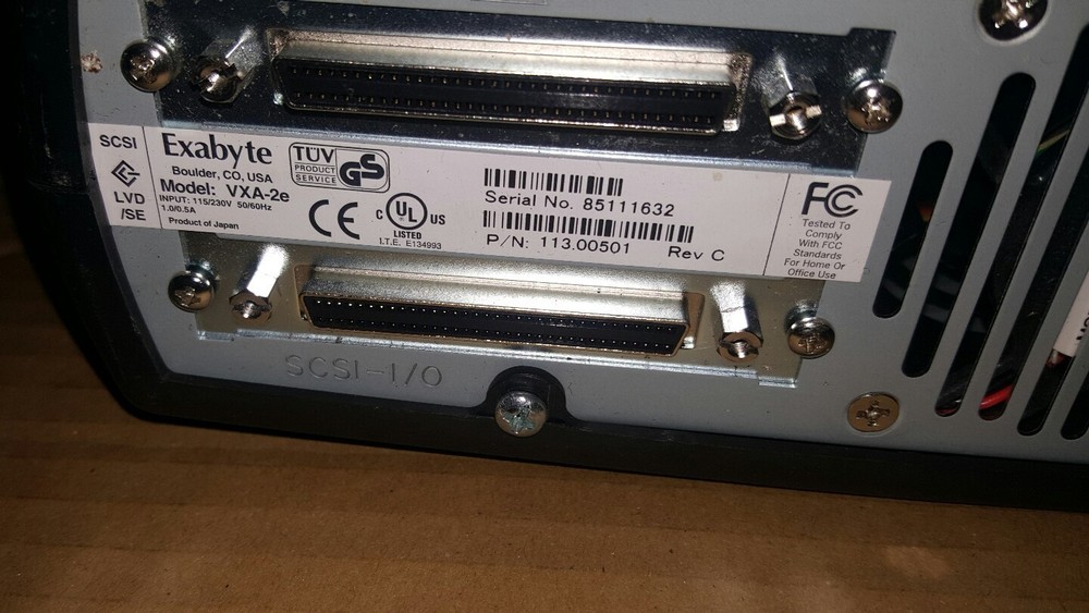 EXABYTE VXA-2e 113.00501 EXTERNAL TAPE DRIVE