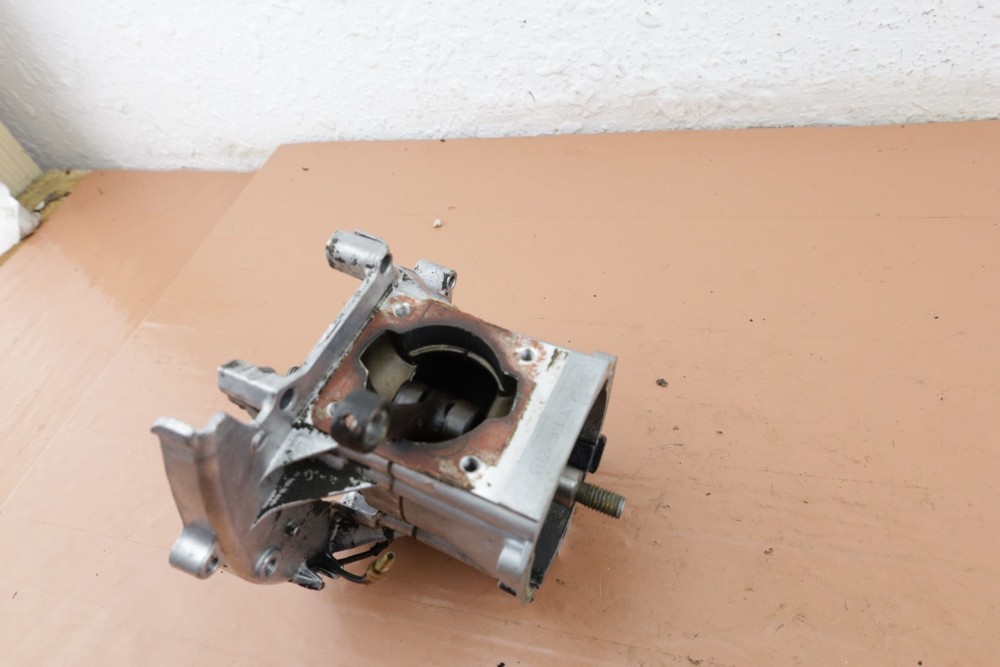 Toro 6B String Trimmer OEM Crankcase 64957-4
