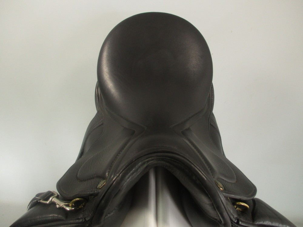 Peter Horobin Amazone Dressage Saddle 17" M