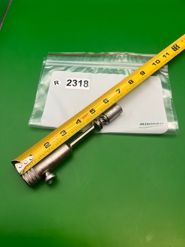 Autococker Bolt