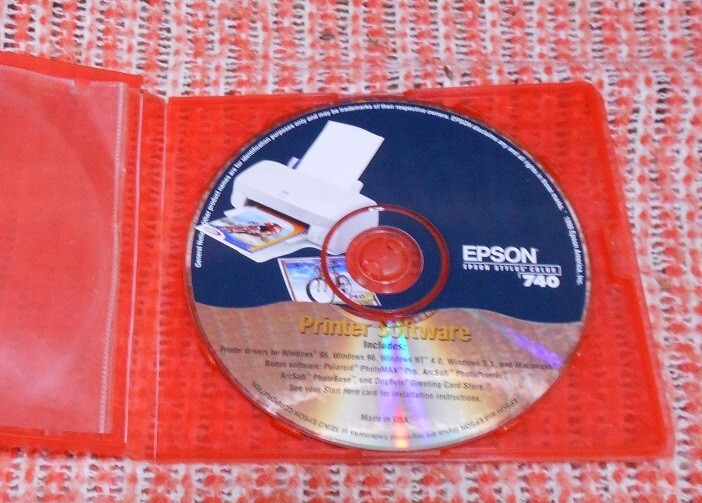 Epson Stylus Color 740 Printer Software CD, Windows and Mac, 1999 + FREE Gift