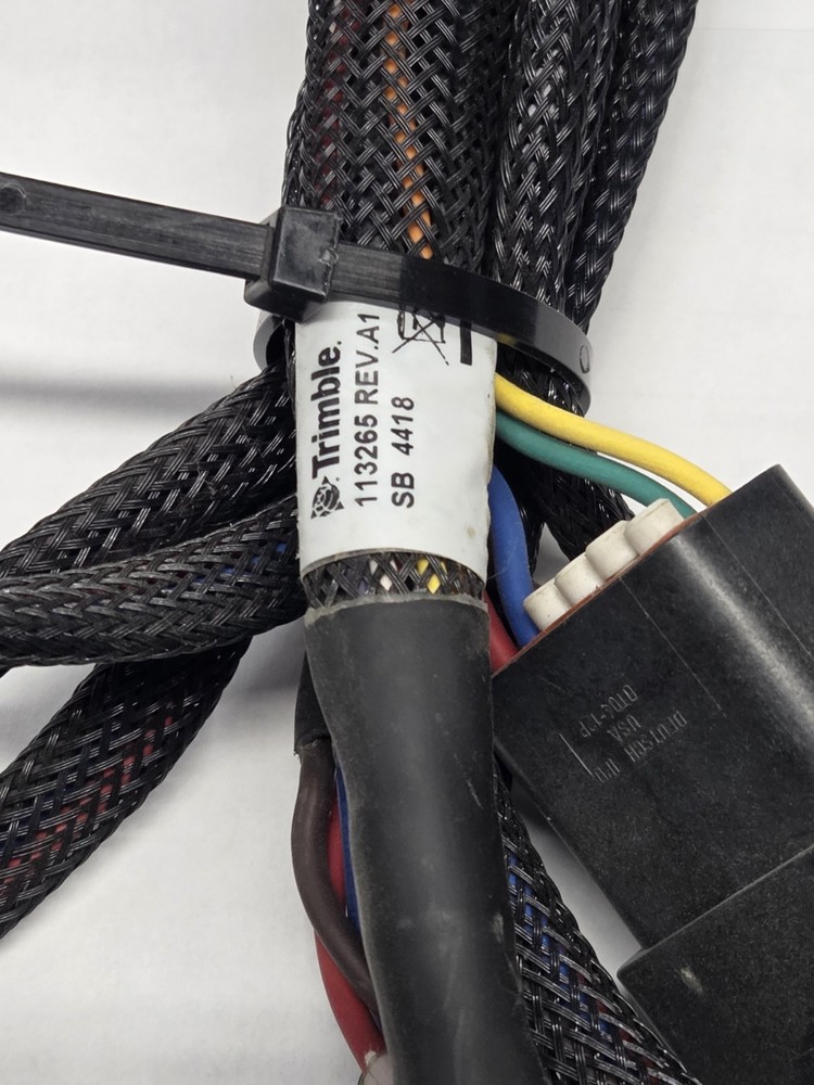 Trimble 113265 cable Brand New