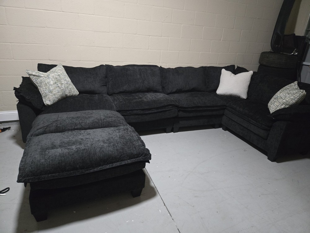 Brand New Never Sat On Modular Sectional Black