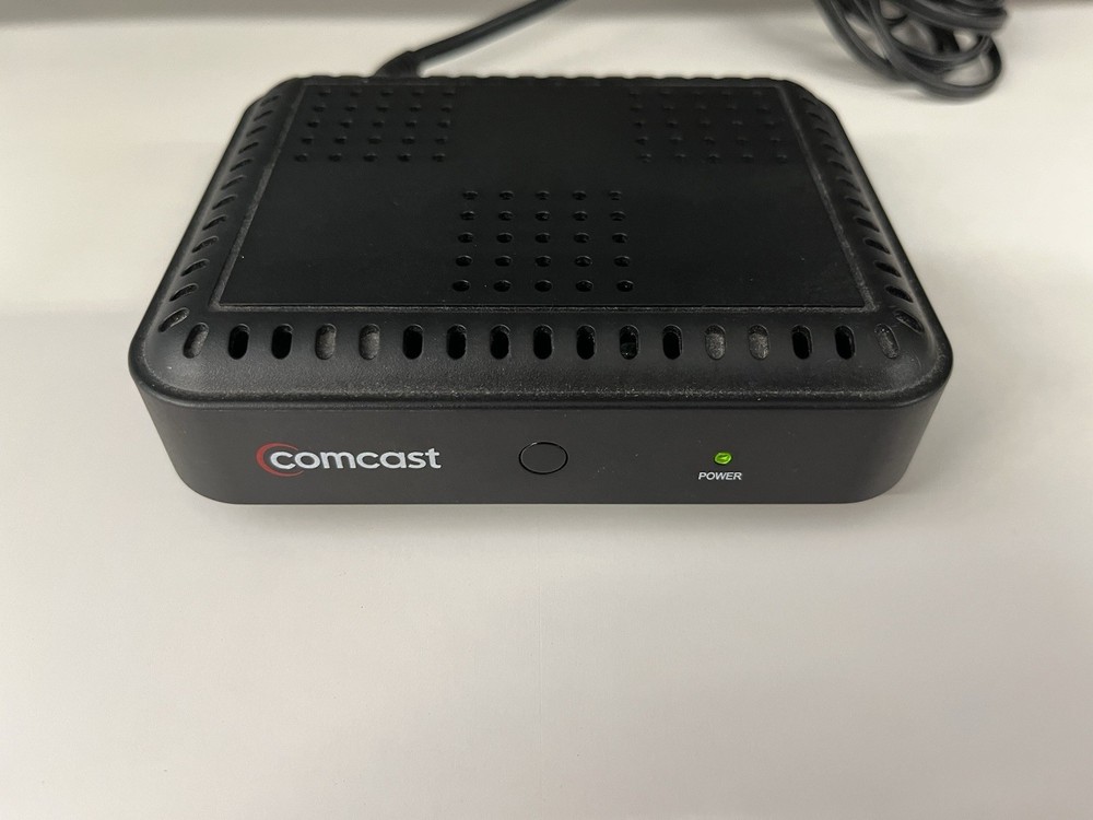 Xfinity Comcast Digital Transport Adapter DCI1011COM with IR Sensor No Remote
