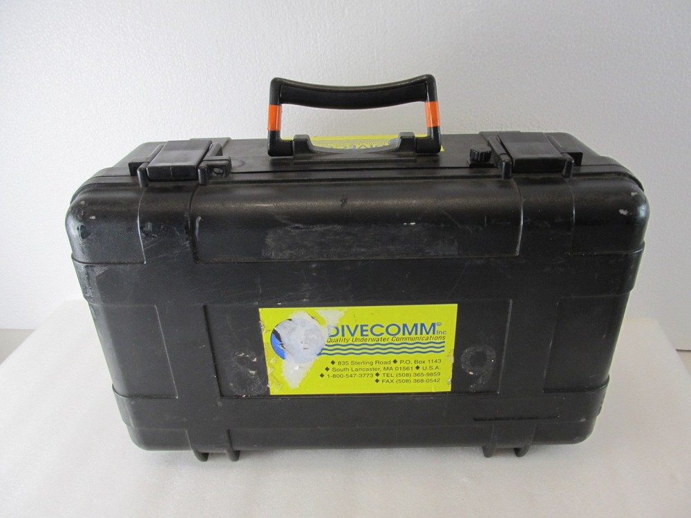 Divecomm DC1000A Communications Devices with Case