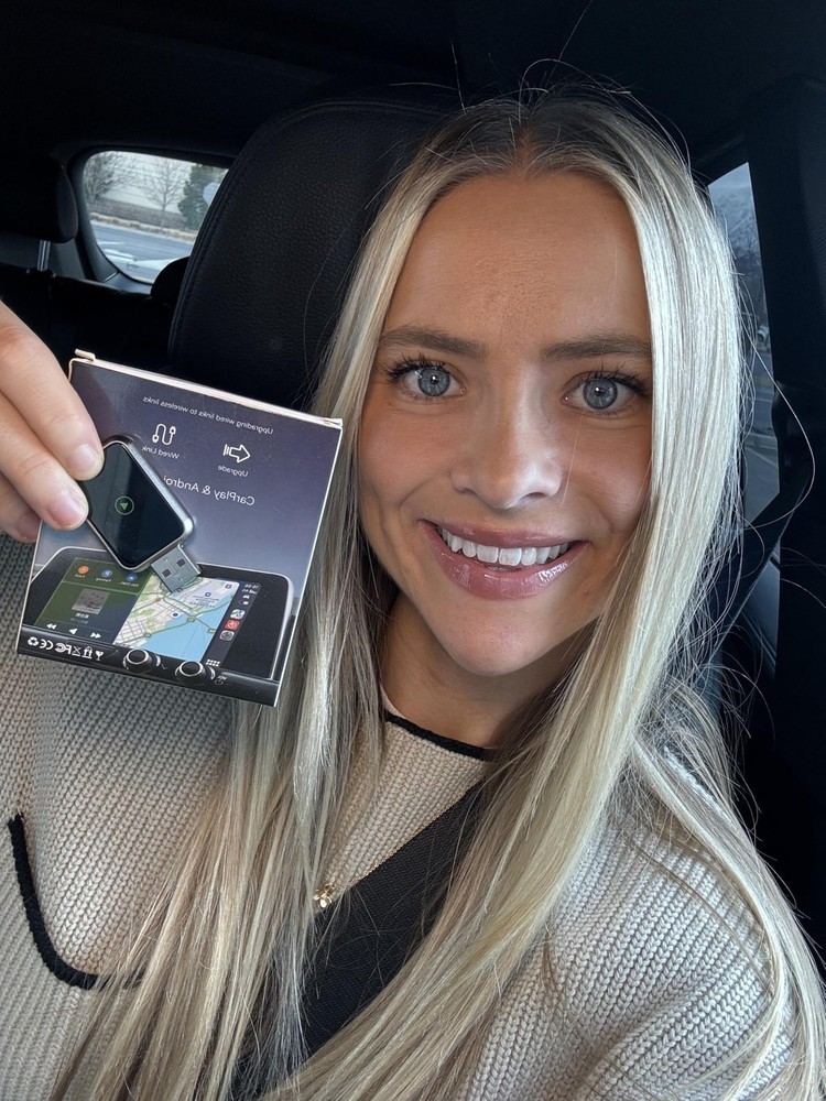 Drivio Wireless CarPlay Adapter for iPhone & Android | USB Small, Black