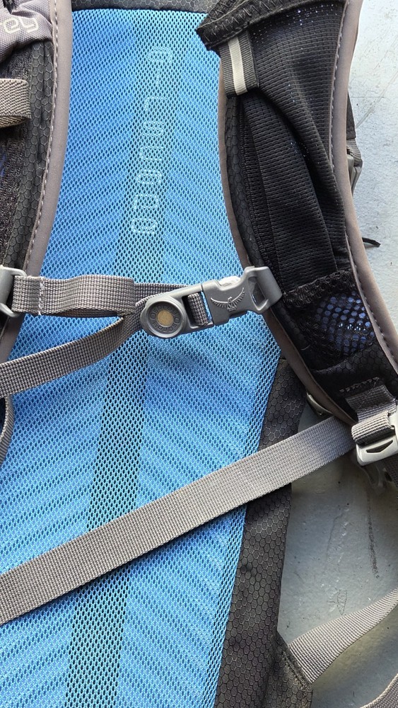 Osprey Viper 3 Hydration Backpack Fits 2.5L Bladder Gray Blue Lets Hike