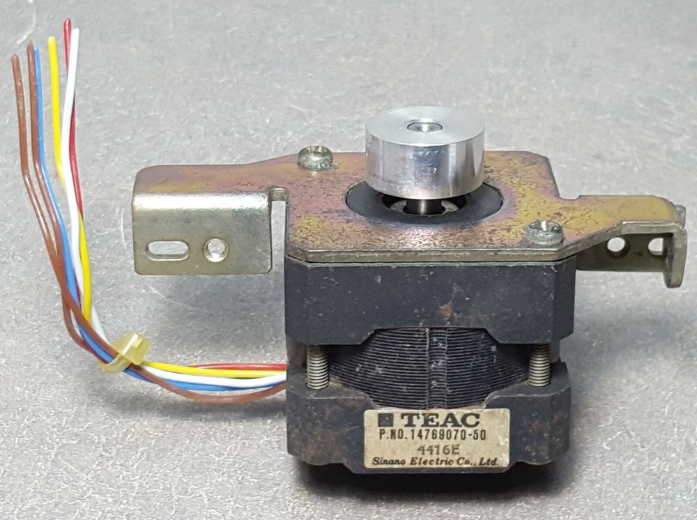TEAC 14769070-50 Stepper Motor.