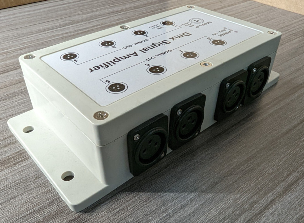 DMX 8 Channel Signal Amplifier