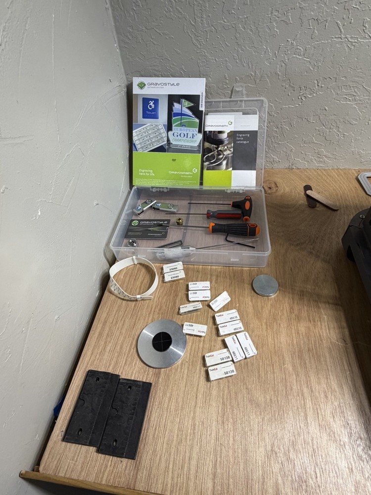 Gravograph / Gravotech M20 Desktop Rotary Engraving Machine w/ Software