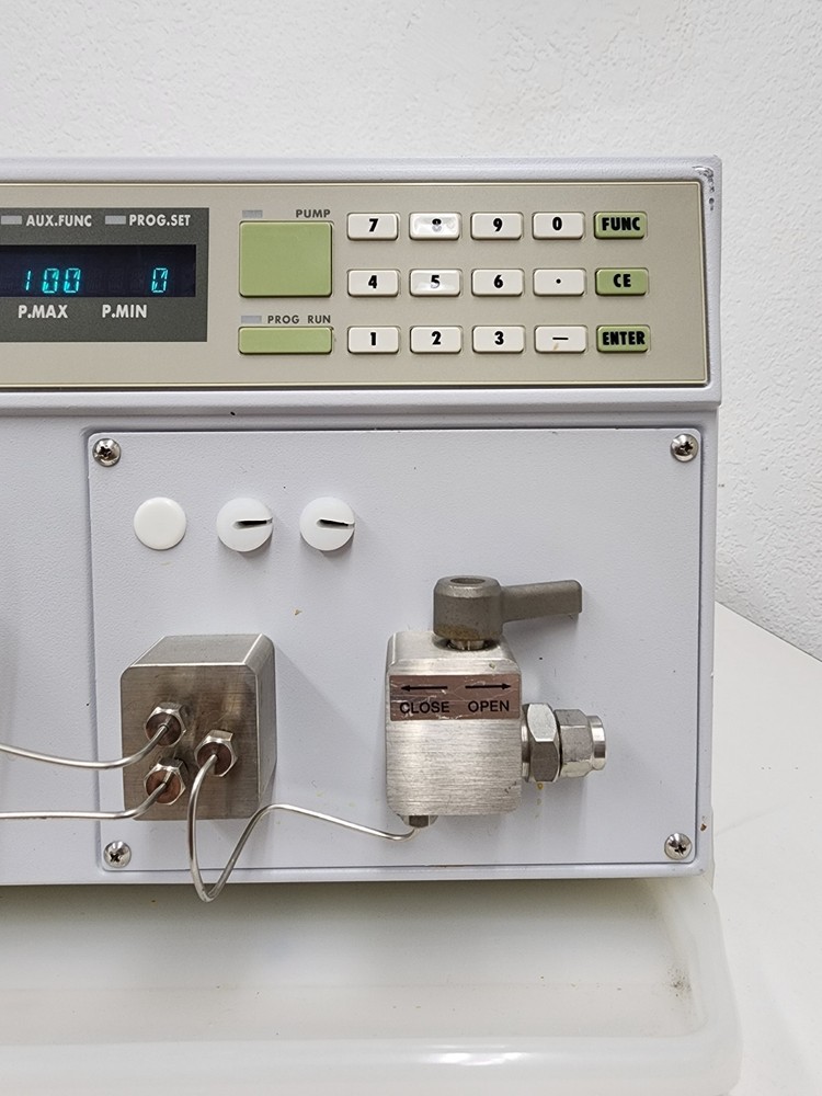 Shimadzu LC-8A Preparative Liquid Chromatography Pump Powers On