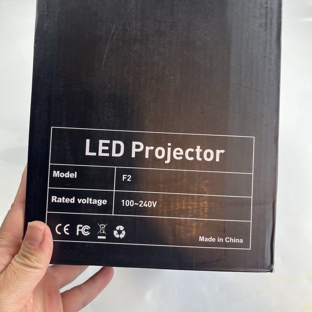 LED Projector Model F2 100-240V