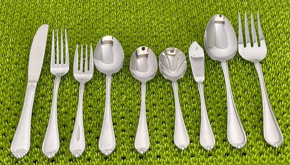 Reed & Barton SOLANGE Stainless Glossy Smart Choice Flatware E74G