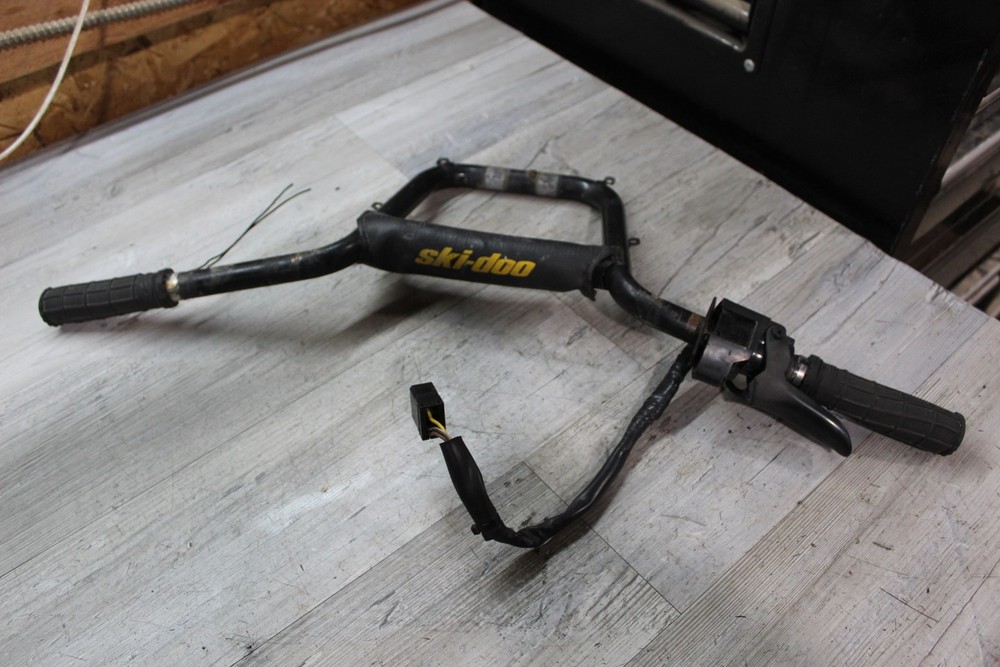 2004 Ski-doo Summit 800 Handlebars Handle Bars