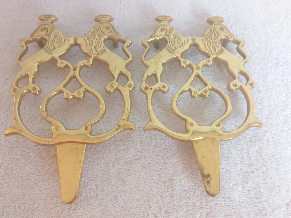 2 Brass Lion Shaped Trivets - Footed - Vintage