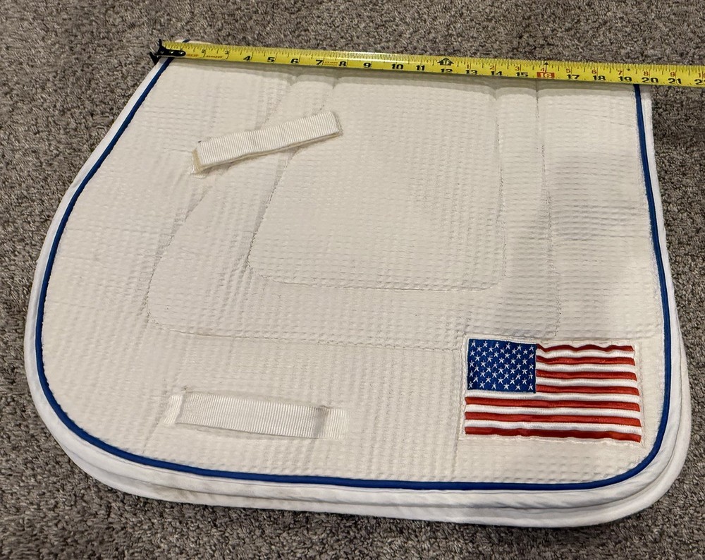 USA  AMERICAN FLAG SADDLE PAD *blemish*