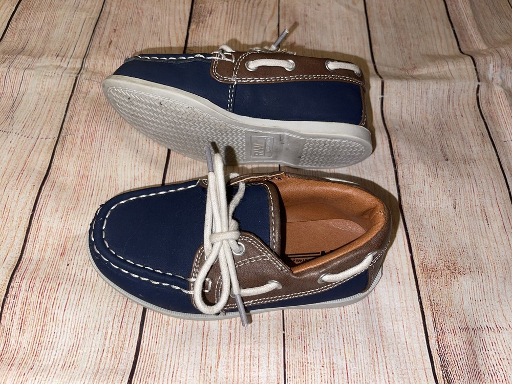 Boys 10 Robert Wayne Navy Boat Shoes