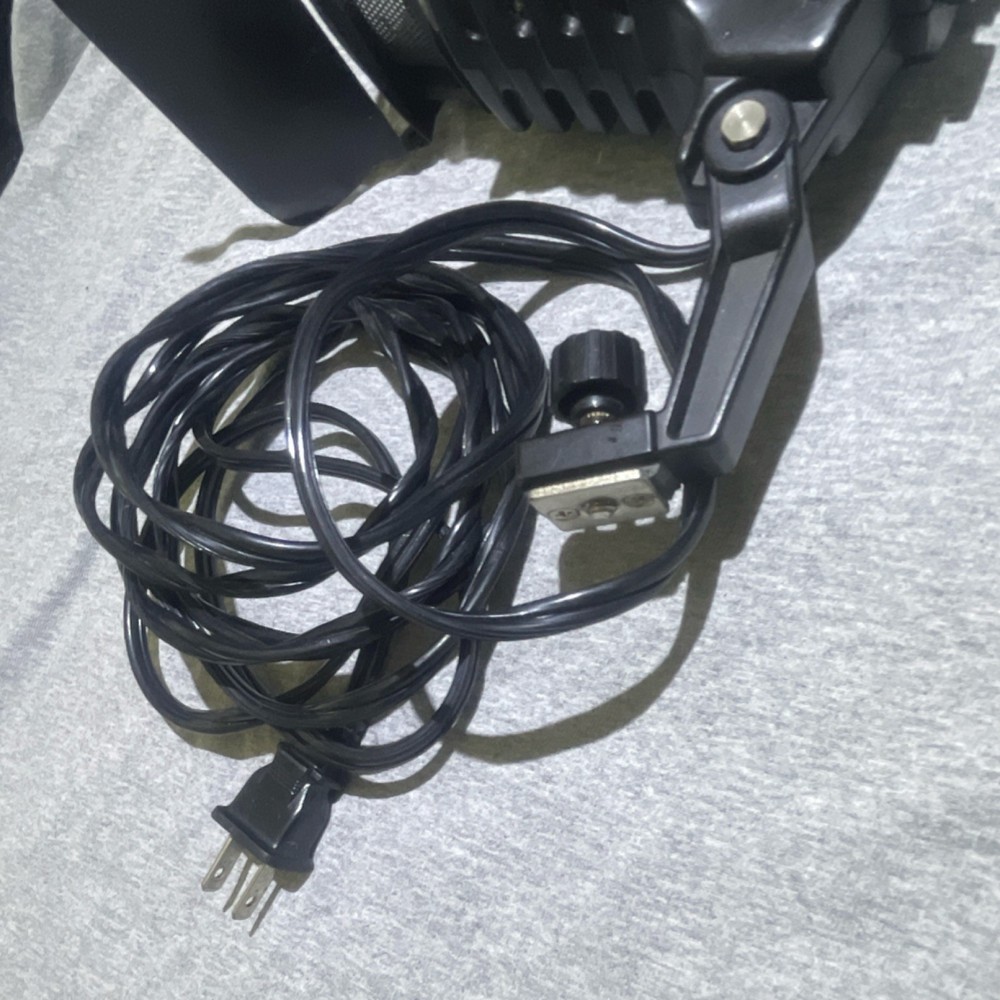 SAKAR Continuous Lighting Adjustable Barn Doors Black AC 110V-120V Studio Light