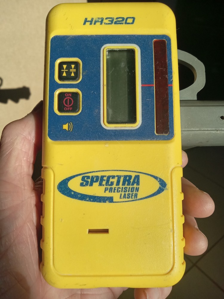 Spectra Precision HR320 Laser Receiver Detector With Good Bracket