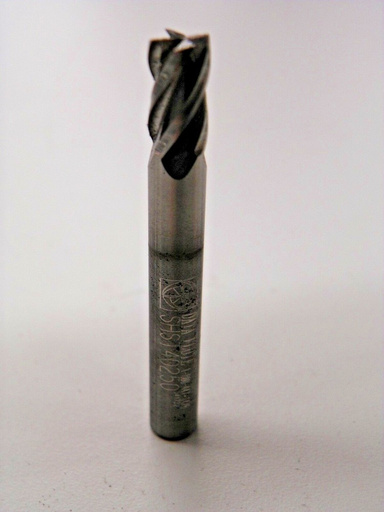 DATA FLUTE 1/4", 4 FLUTE ENDMILL #SHST40250C3 E033