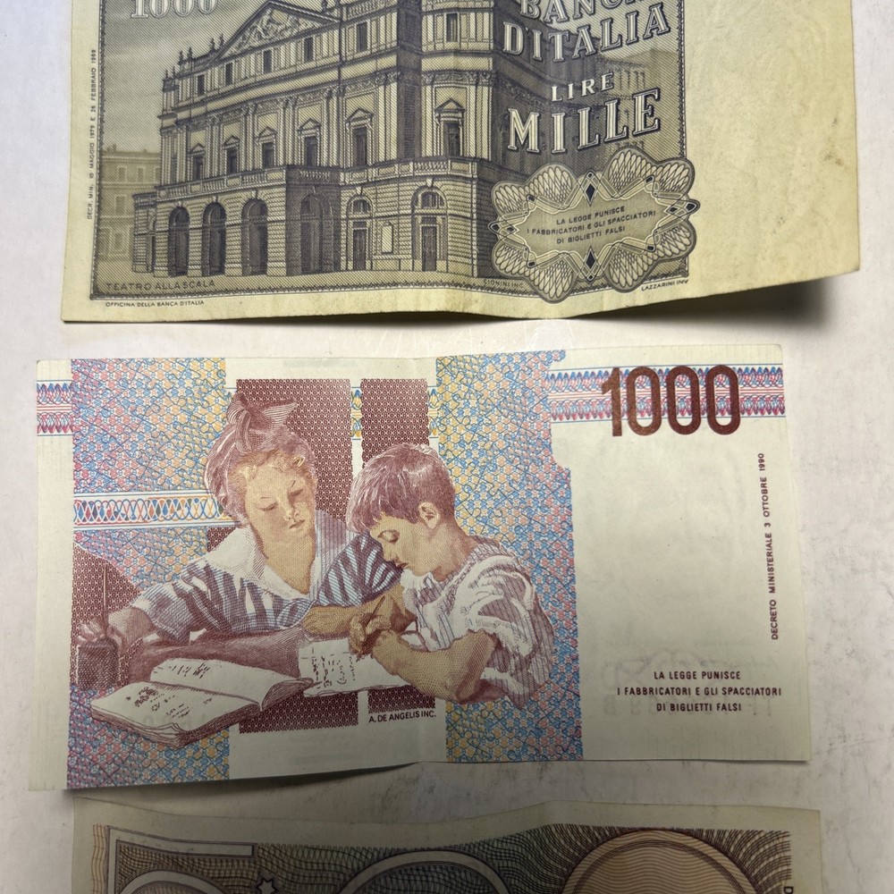 Italy three piece LIRE collection. Includes two 1000 Lire and one 500 note.