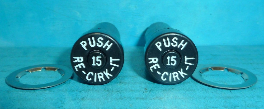 2 Heinemann 15 Amp Re-Cirk-It Push Button Circuit Breakers NOS