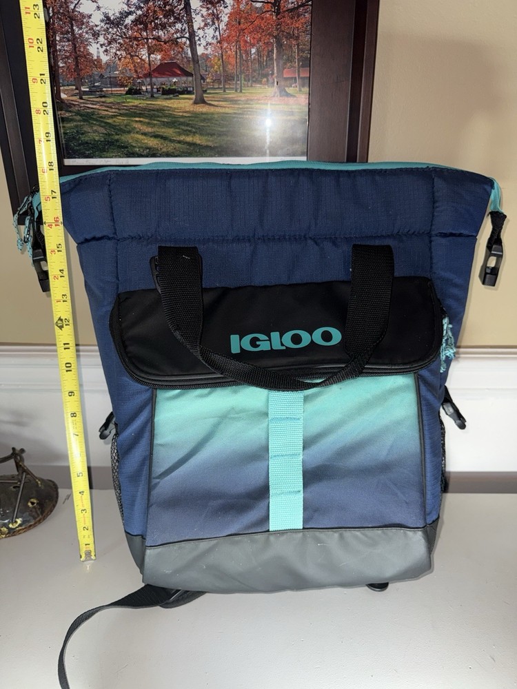 Igloo Backpack Cooler Blue Black Teal with Shoulder Strap Compartments