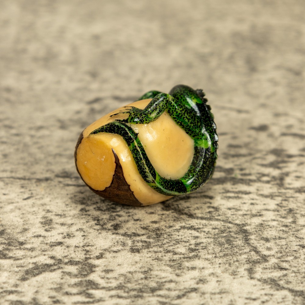 Green Iguana Lizard Tagua Nut Carving