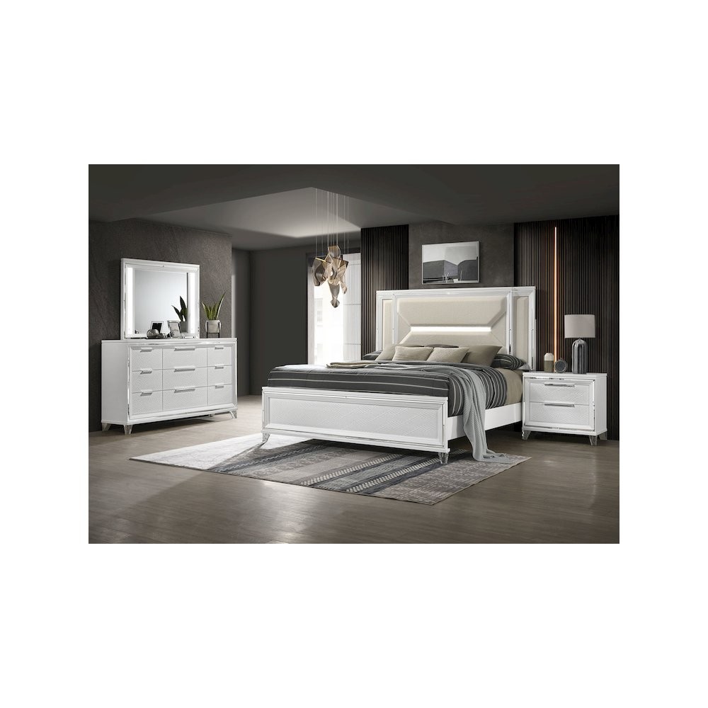Marmore 4-piece Eastern King Bedroom Set White