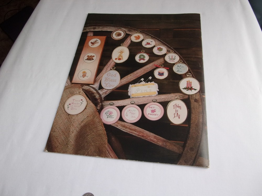 1980 NEEDLEWORK BOOK, MANY MINIS PATTERNS HAVE EASY INSTRUCTIONS, NICE CONDITION