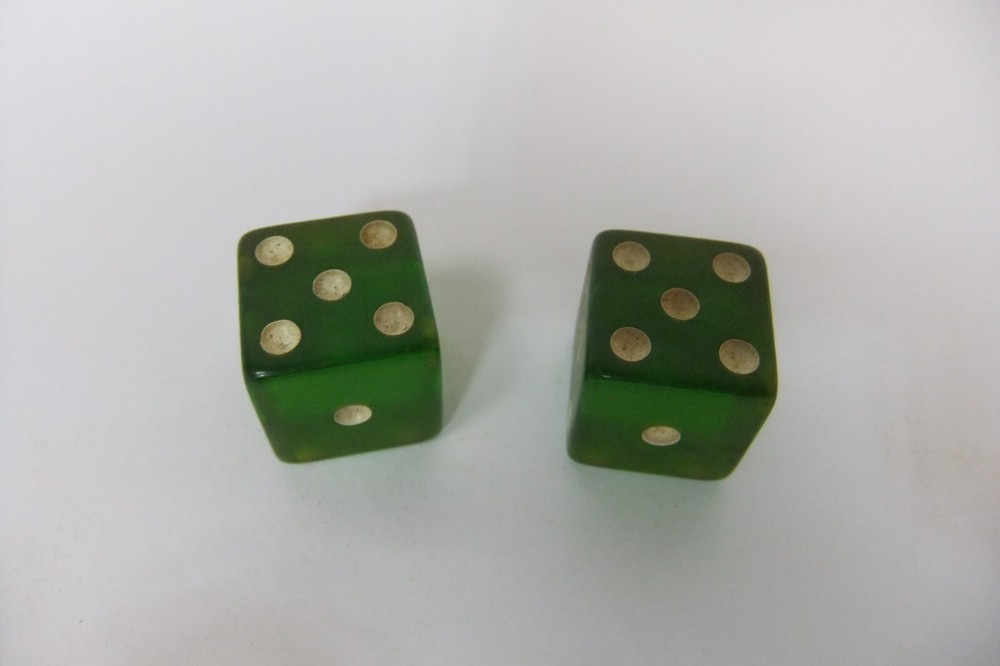 Green Translucent Bakelite Cheater Dice 9/16”