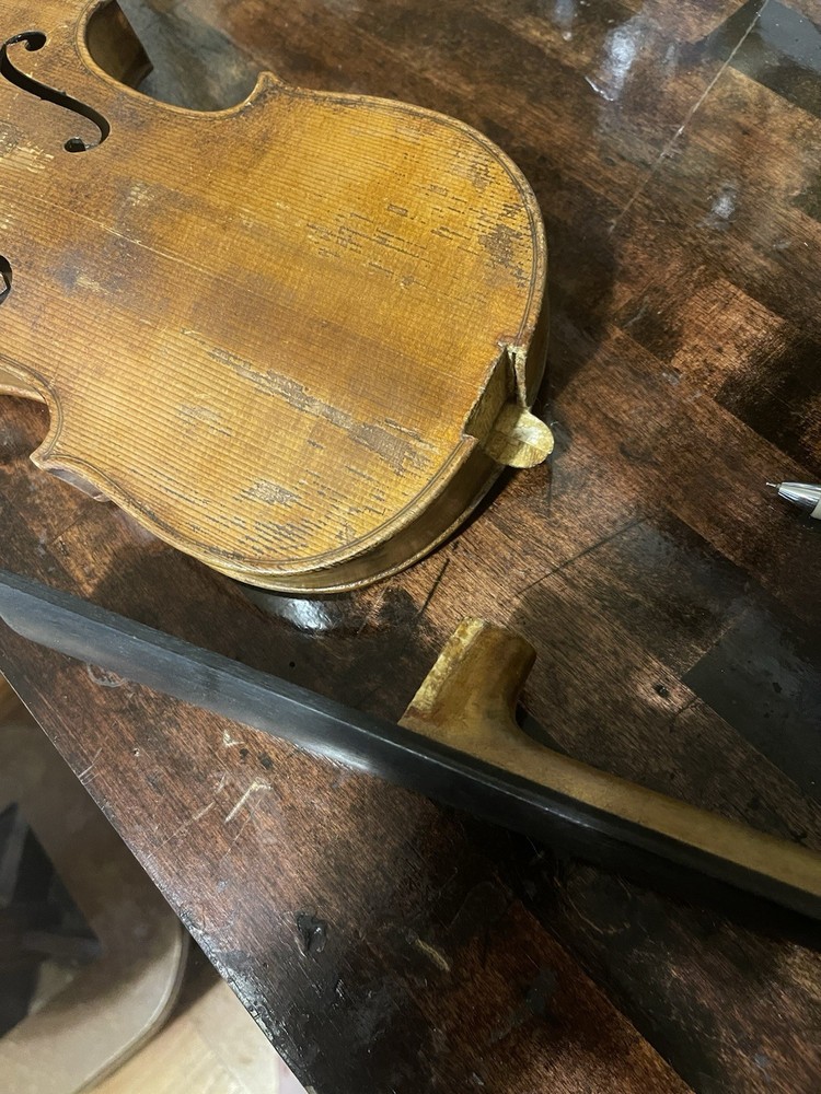 Attractive French Violin project