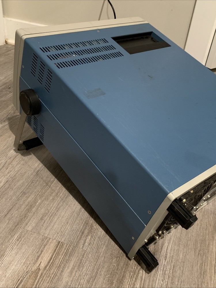 Gould Biomation K102-D Logic Analyzer w 3 Probes, Boots Up, Display Functioning